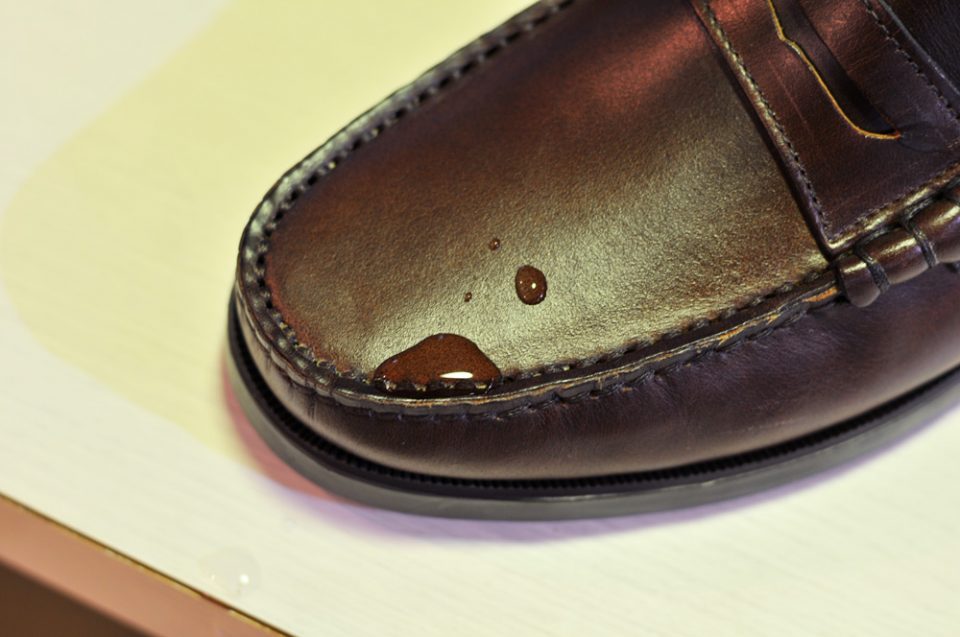 パラブーツ Paraboot コロー CORAUXの撥水性検証