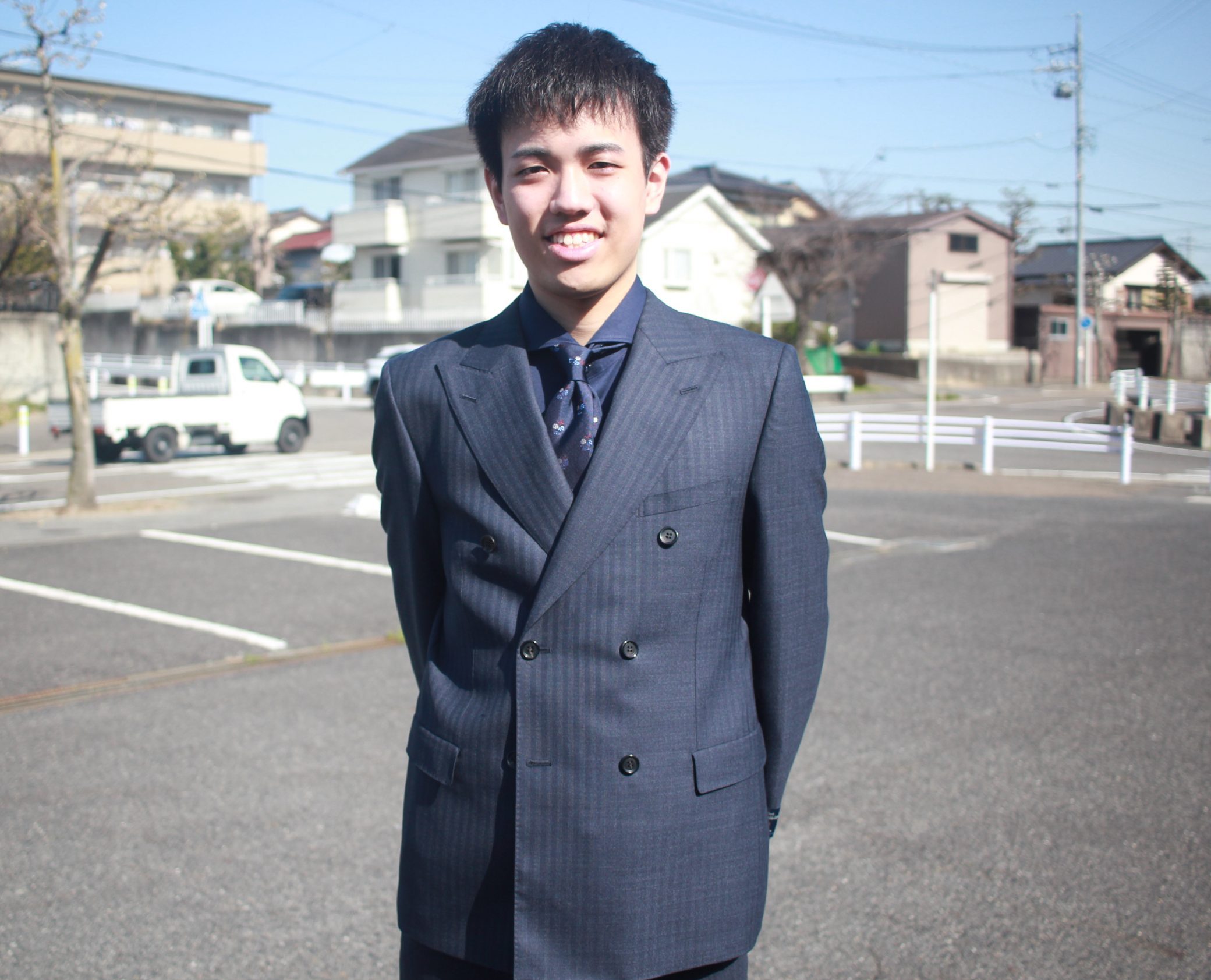 入学式スーツ 華やかな装いをするならダブルスーツという選択肢も Octet Blog オクテット ブログ By林商店