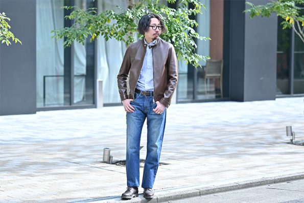 デニム×革靴　テイストを揃える