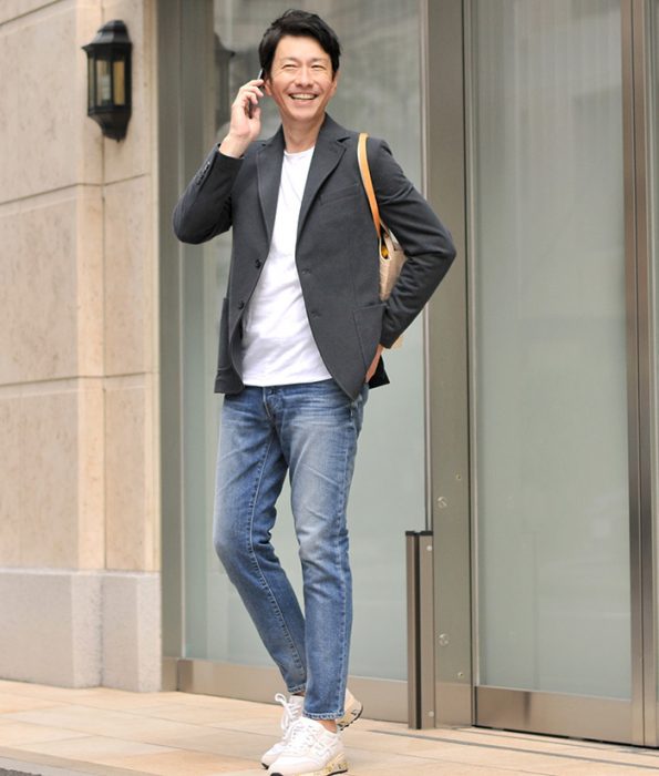 白スニーカー コーデ