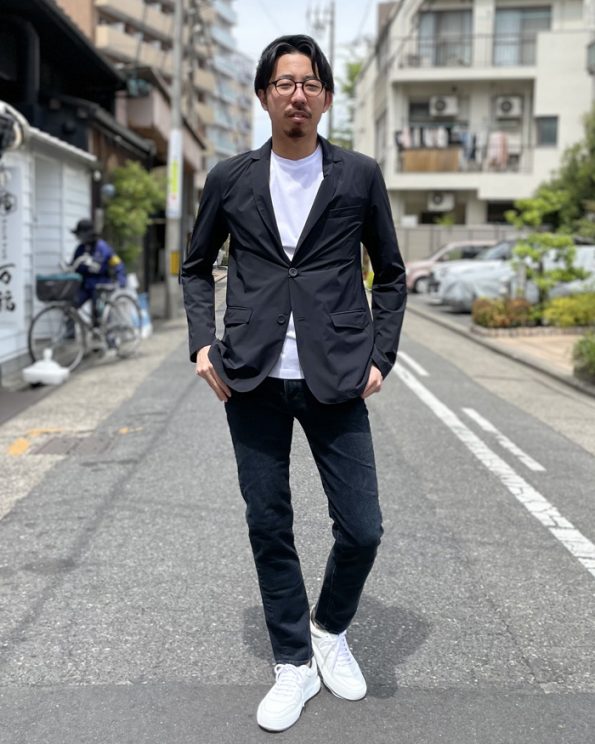 ジャケット デニム コーデ