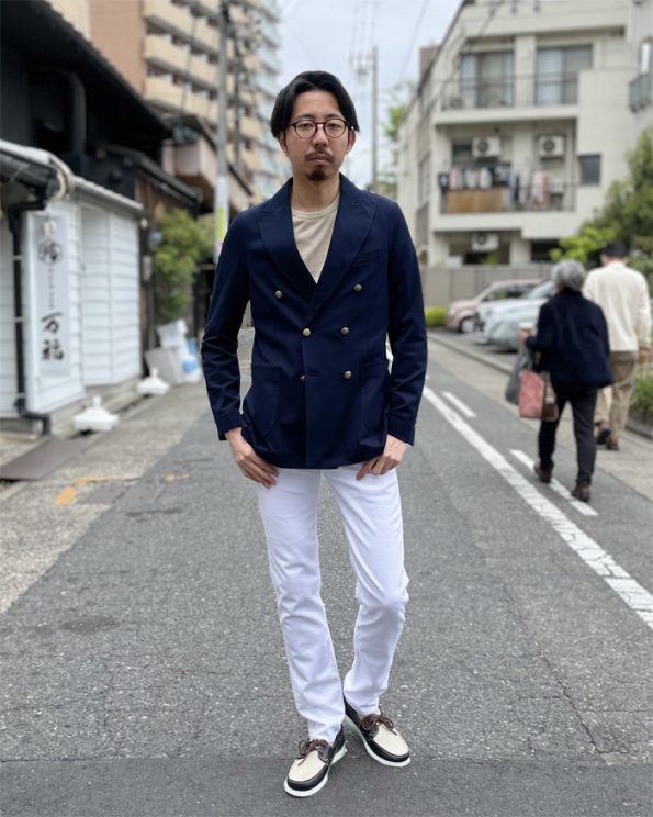 ジャケット デニム コーデ