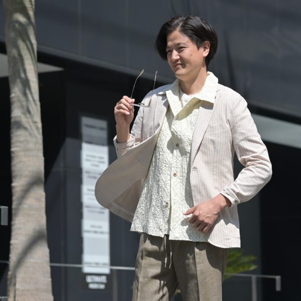 シャツの上　何着る