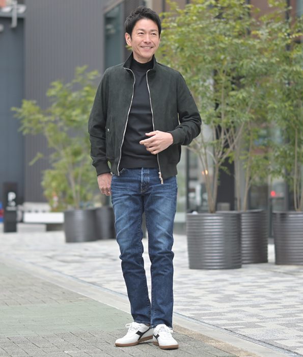 インディゴ 濃い色デニムコーデ