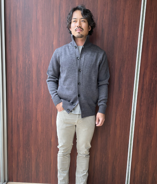 女子ウケ　ベージュコーデ