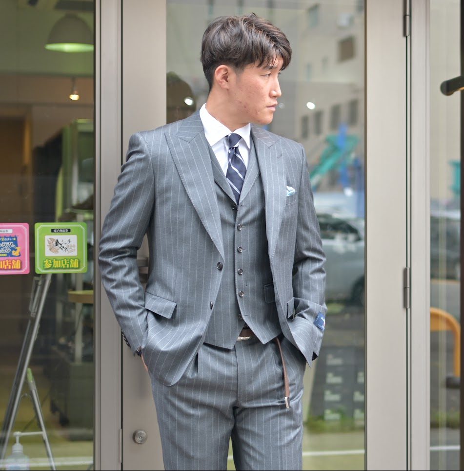 限定値下げ❗️高級　Zegna 新品エレガントシャイニーグレースーツ DSC_7244-e1694676885603.jpg