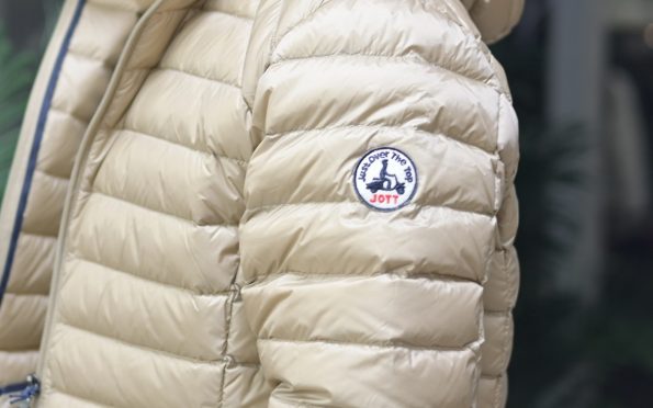 ジョット　ダウン