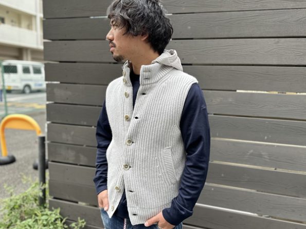 ヘルノ　ニットベスト