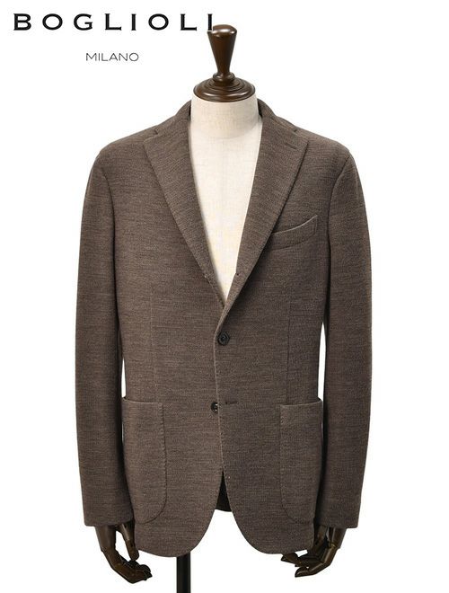 ブラウンジャケットコーデ