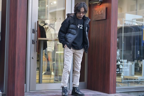 コーデュロイパンツコーデ