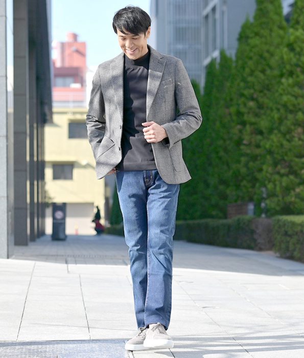 冬の旅行コーデ　ジャケット×デニム