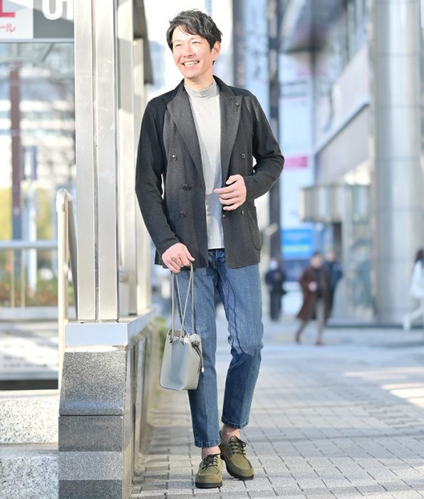 ジャケットに合うカバン コーデ