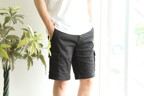 REPLAY/リプレイ カーゴショーツ メンズ ストレッチハーフパンツ　 HYPERFLEX X.L.I.T.E. ハイパーフレックス ブラック 黒　VANNIE レギュラーフィット コットンツイル生地