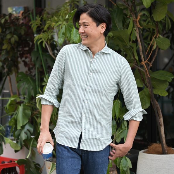 フィナモレのコットンリネンの長袖カジュアルシャツ