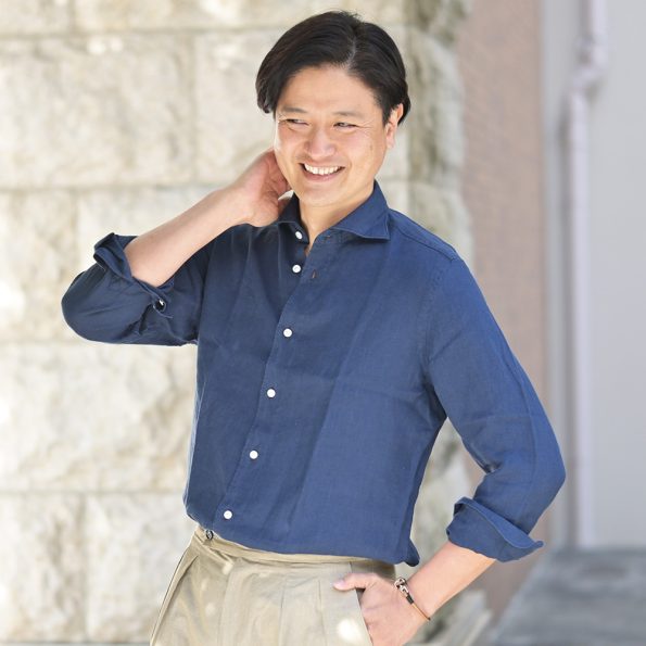 フィナモレのリネンシャツ長袖カジュアルシャツ