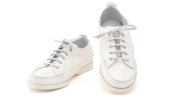 パラブーツのスニーカー