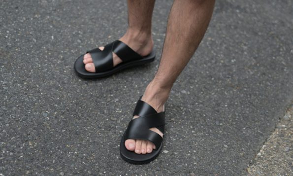 当店オリジナルのサンダルがハーフパンツとの相性が良い