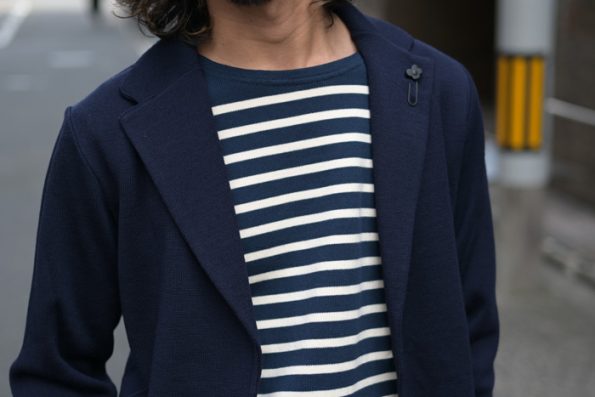 大人の男性のネイビージャケットコーデ