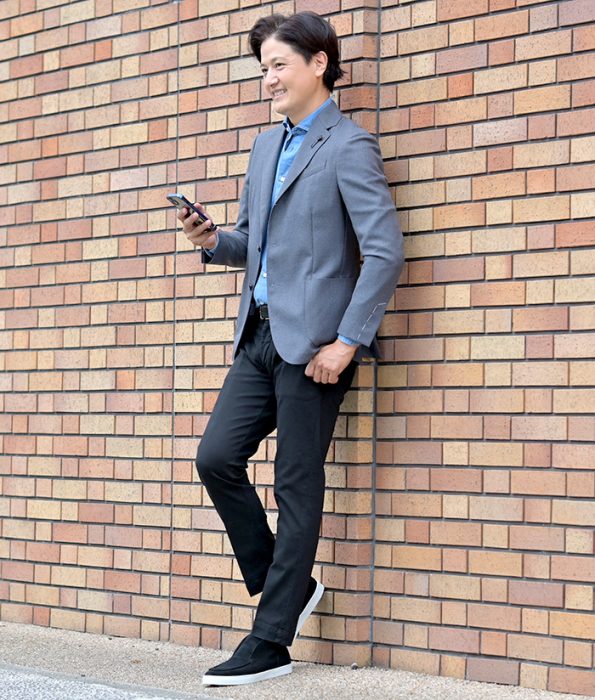 LARDINI / ラルディーニ のウールホップサックジャケットを使った大人の都会的なコーディネート