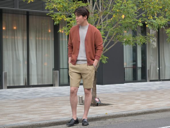 30代40代50代 ベージュハーフパンツの 着こなし方