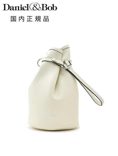 ショーツの色味に合わせたスモールサイズなDaniel&Bobの巾着バッグ