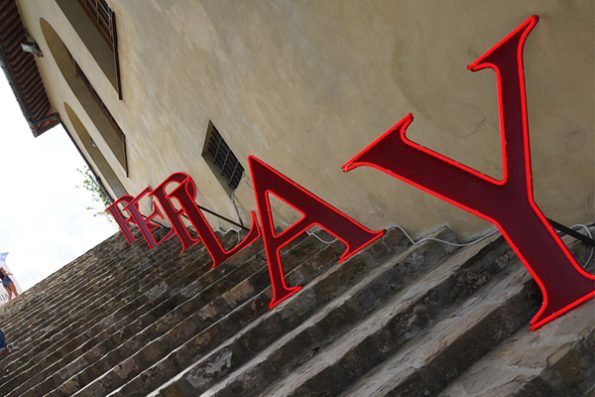 REPLAY リプレイ Pittiリプレイブースでお馴染みのオブジェです