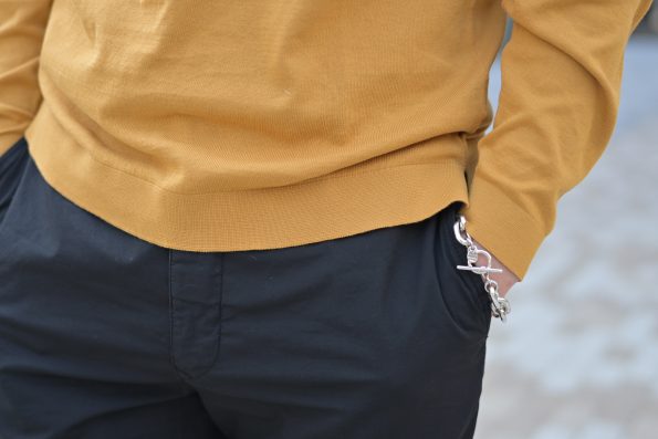 細目な幅感に抜け感があるFILIPPO DE LAURENTIIS / フィリッポ・デ・ローレンティス コットンニットのリブ仕様