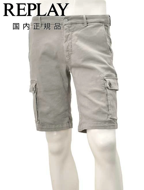 行き過ぎず洗練されたデザインが魅力的なREPLAY / リプレイのカーゴハーフパンツ