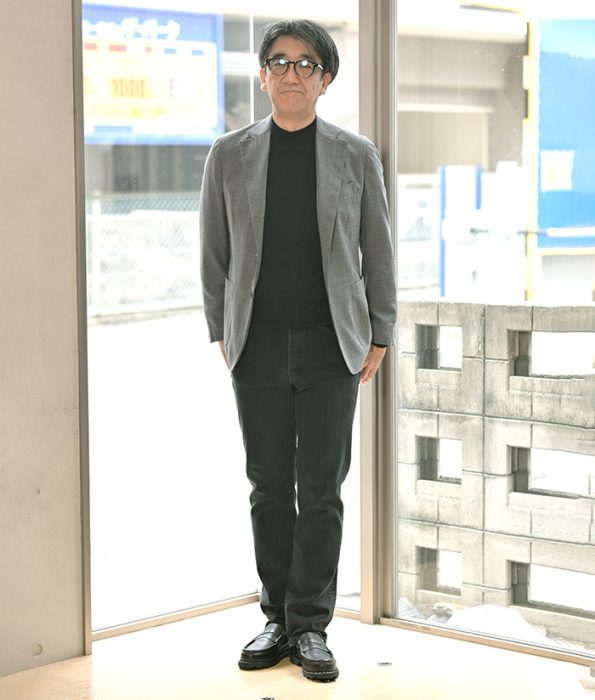 ブラックウォッシュデニムコーデ 40代50代
