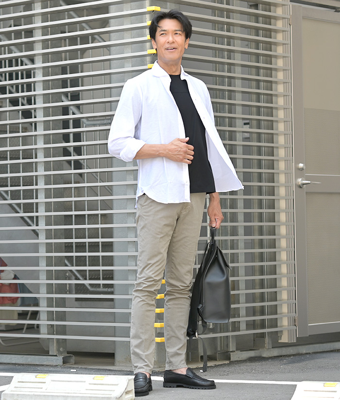 シャツで作る洗練されたイケオジファッション
