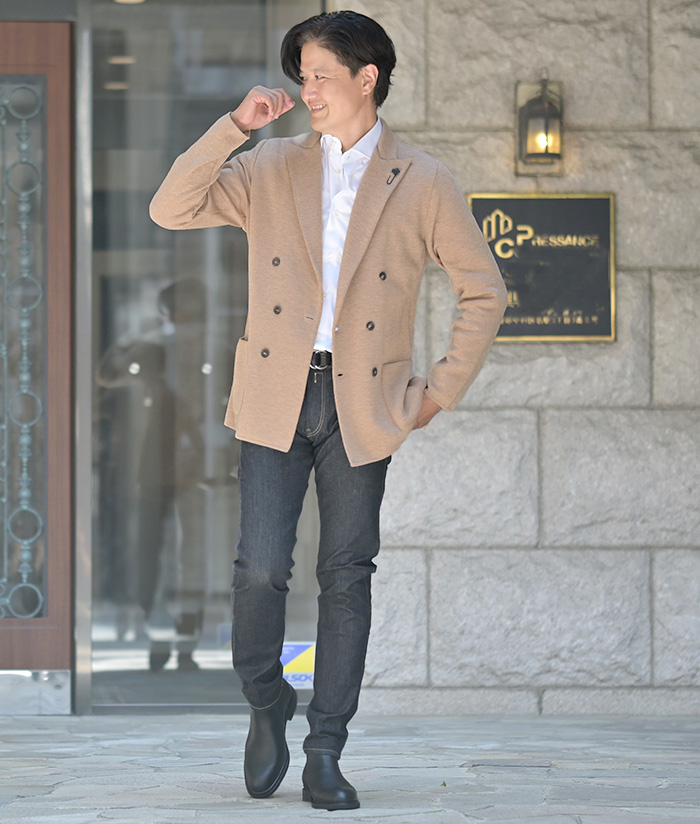 大人のダブルジャケットコーデ