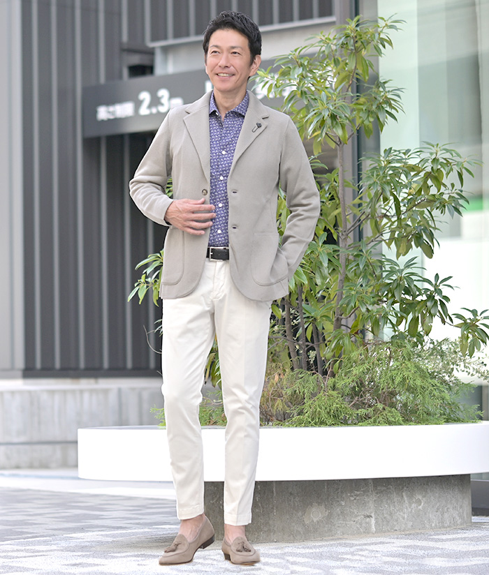 柄シャツで差をつける、40代50代の上品カジュアル