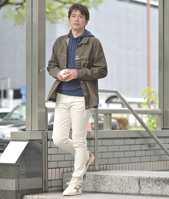 こなれ感漂う大人のカジュアルコーデ