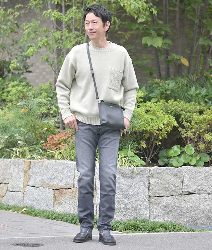 ナチュラルカラーで魅せる、大人の上品カジュアル