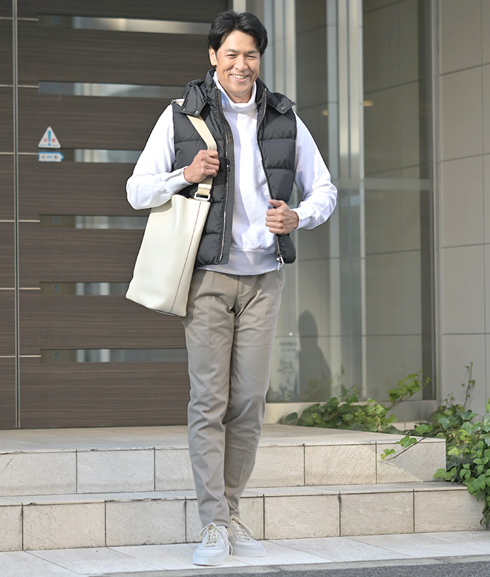 休日に差がつく、大人の“抜け感レイヤード” 