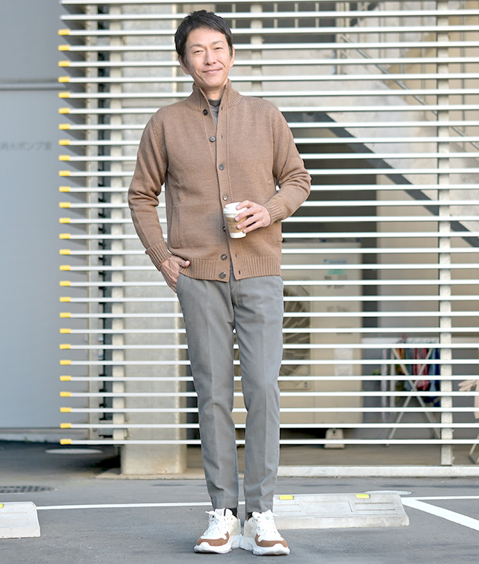 簡単なのに上級者見え。ブラウンを主役にした大人コーデ