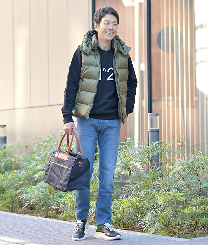 イケオジが選ぶ大人のダウンベストコーデ