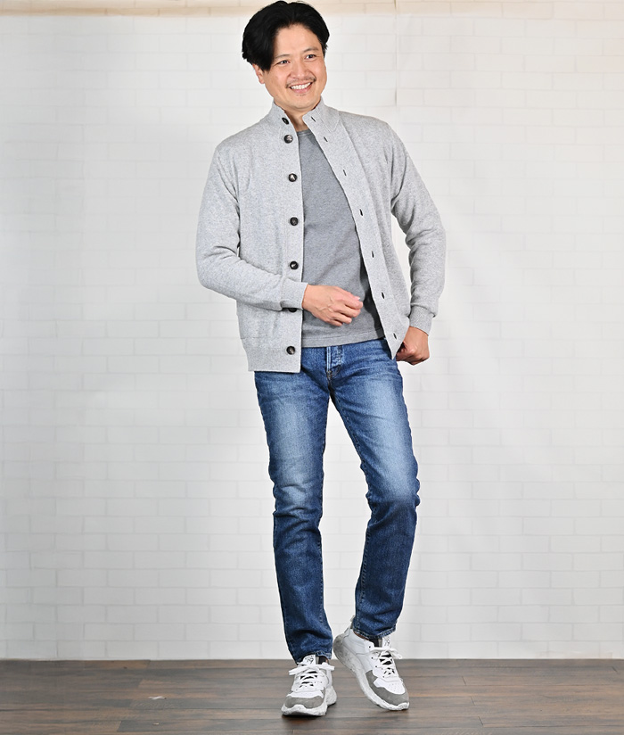 家族と出かける日の、大人カジュアルスタイル