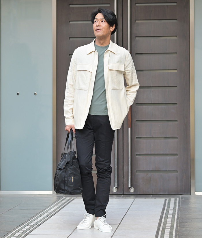 春のスタイルはシャツアウターで軽快に