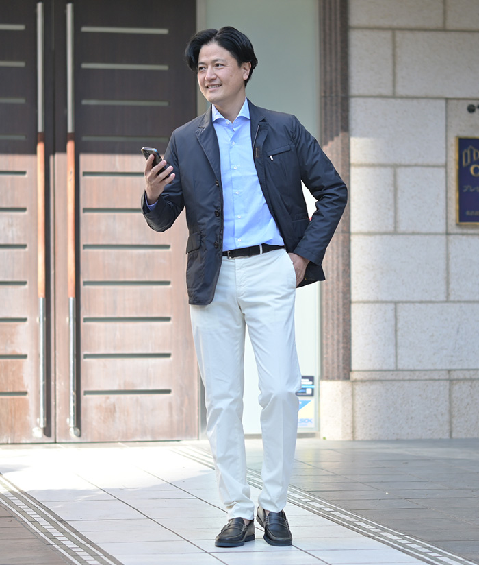 仕事にも街にも効く、大人の軽快ブルゾン