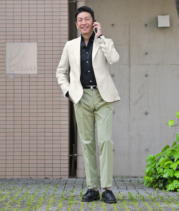 品よく爽やかに着こなす、大人の休日スタイル