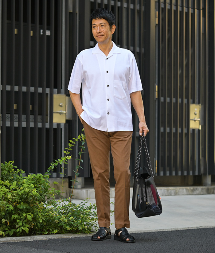 シンプルなのに圧倒的に品が良い、大人の夏コーデ