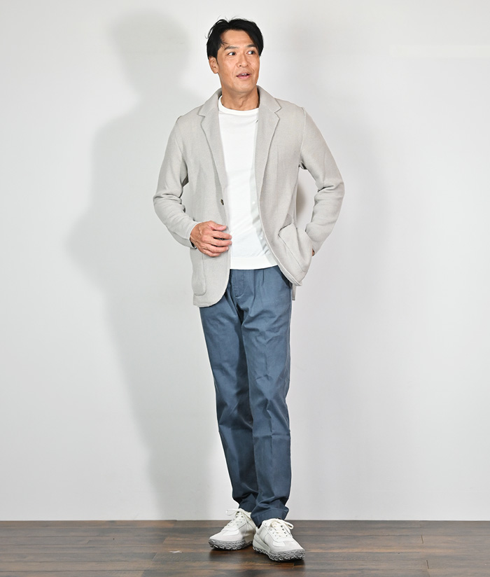 夏を満喫する、大人のデート服