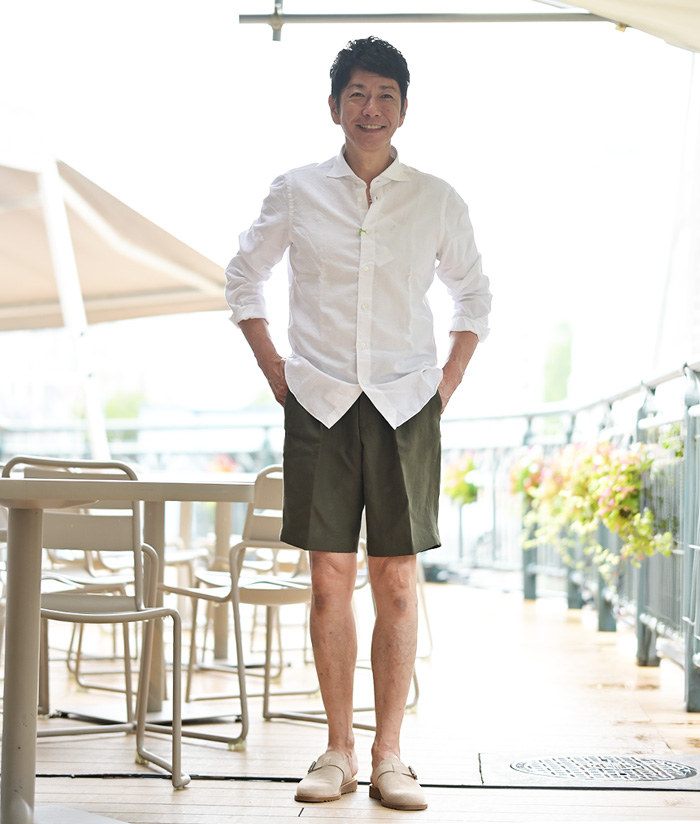 40代50代のショーツは「白シャツ」で上品に