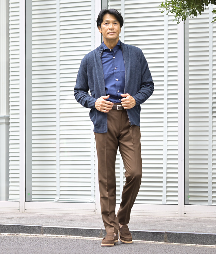 40代50代の秋は、ネイビー×ブラウンで品よく