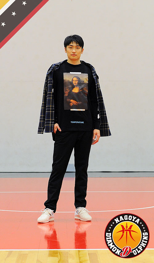 クルチアーニニット