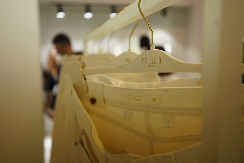 ブリリアのエシカルコレクションは、再生プラスチックと繊維を使ったコレクション。リサイクルもテーマでした。
