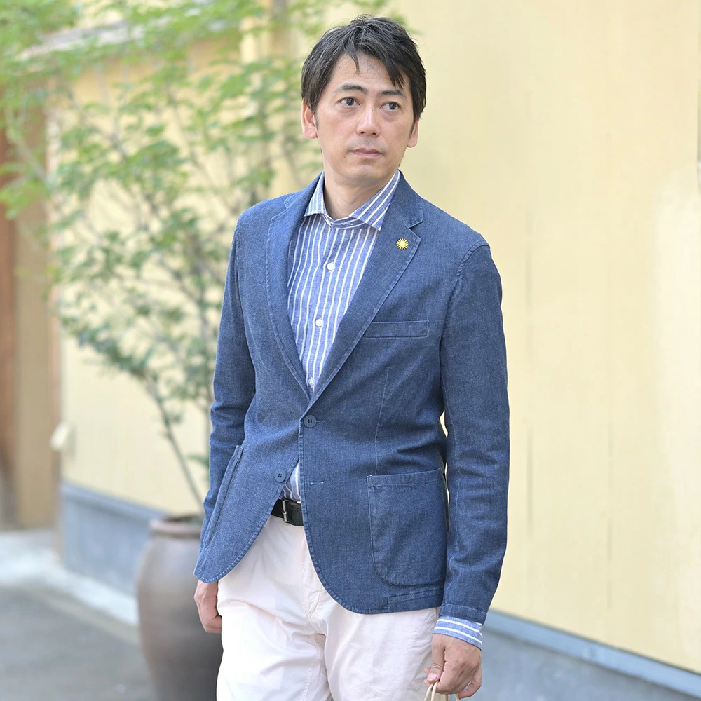 ジャンネット　Giannetto　モデル着用バストアップ画像　シャンブレー地シャツジャケット