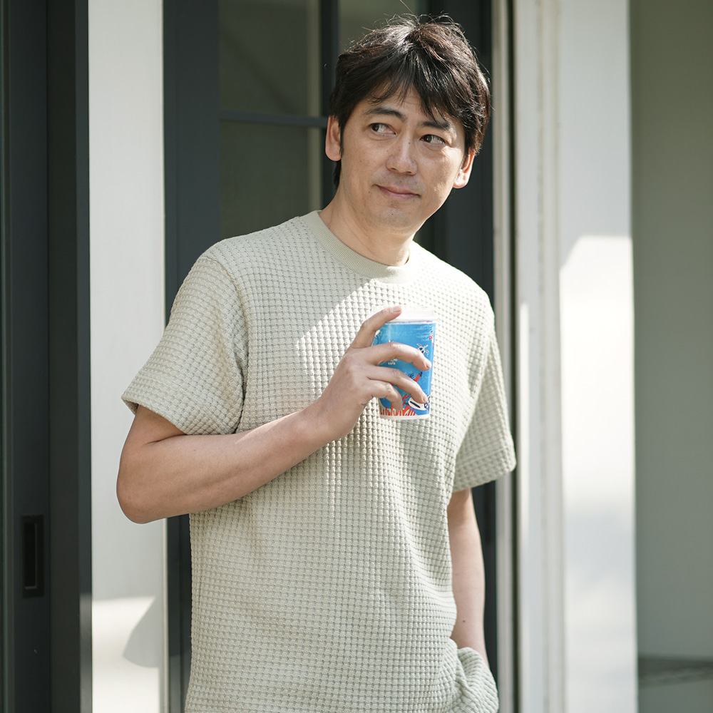 シーグリーン Seagreen モデル着用バストアップ画像　ビッグワッフル：半袖Tシャツ