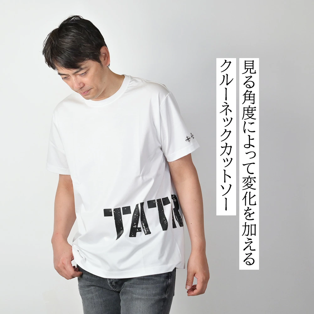 タトラス TATRAS PHIENO（フィエノ）モデル着用バストアップ画像　見る角度によって変化を加えるクルーネックカットソー